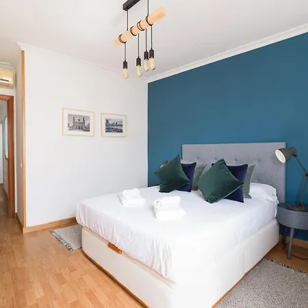 Triana Urban Retreat 3br *